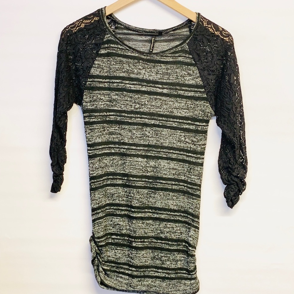 HEARTSOUL long sleeve top sz S
